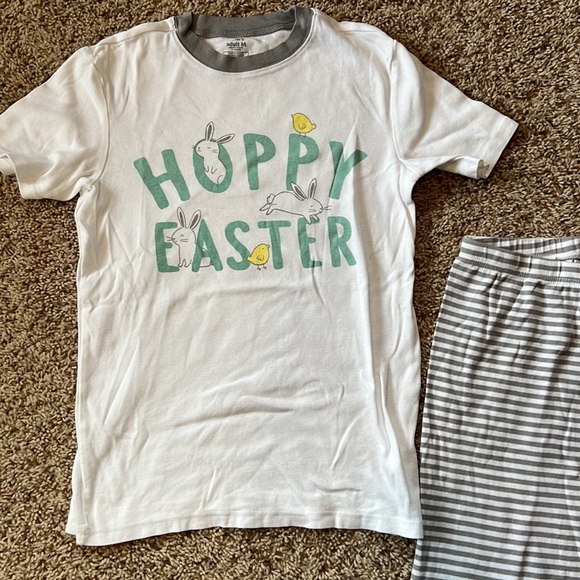 LIKE NEW Carter’s Adult Unisex Size M “Hoppy Easter” 2-piece graphic PJ Set!! - Picture 4 of 8